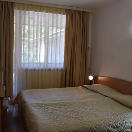 Hotel почивна база орлица