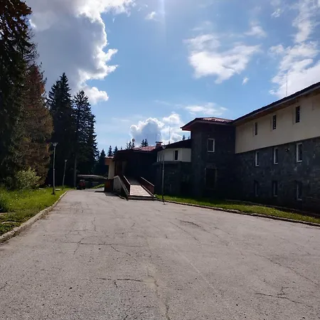 почивна база орлица