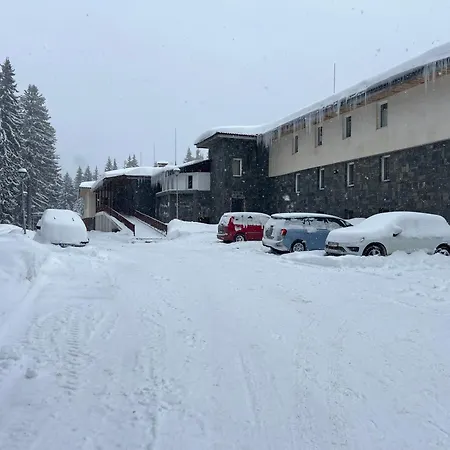 Hotel почивна база орлица 2*